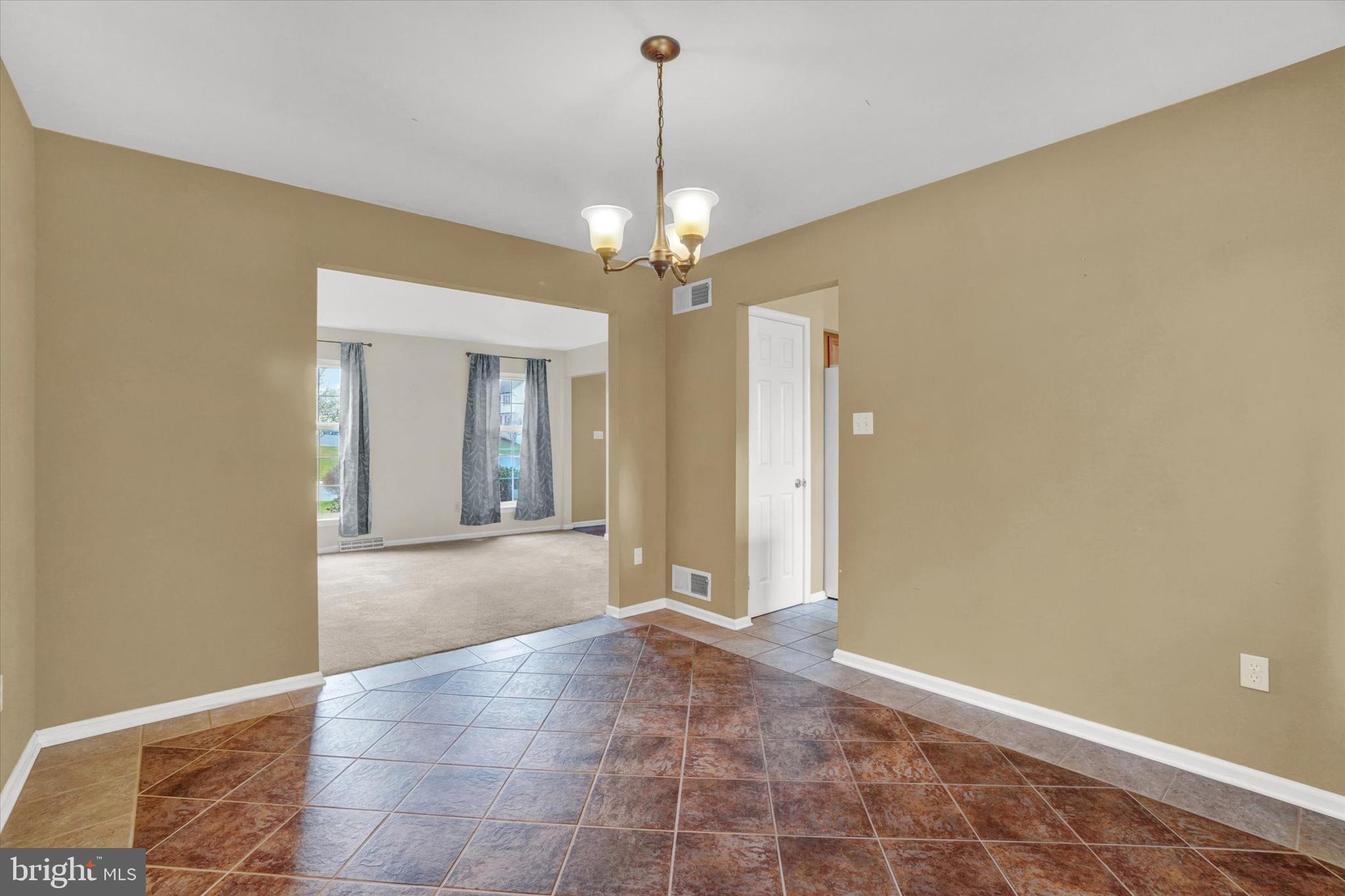 2525 Coldspring Road York, PA 17404 - Photo 8 of 27 Gallery Image 8