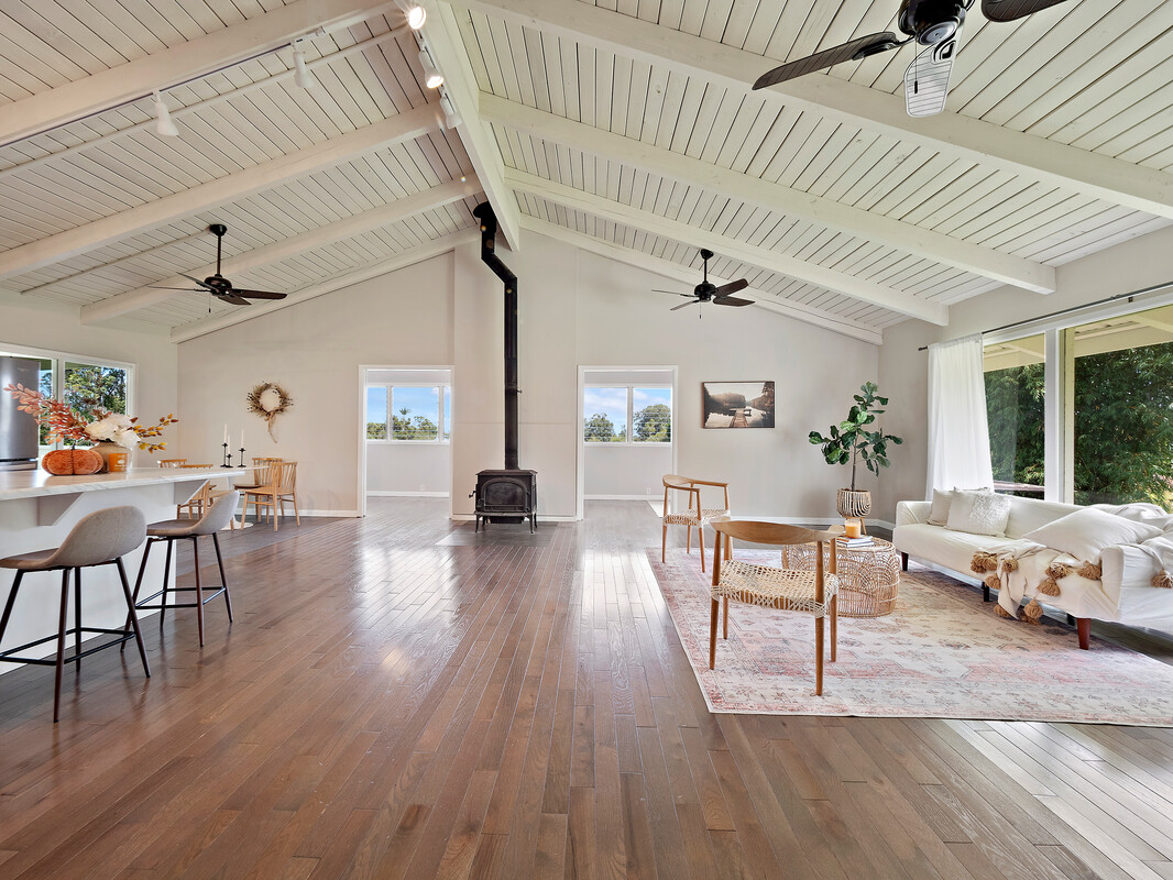 18-4050 North Oshiro Road Mountain View, HI 96771 - Photo 3 of 30 a living room with furniture and wooden floor