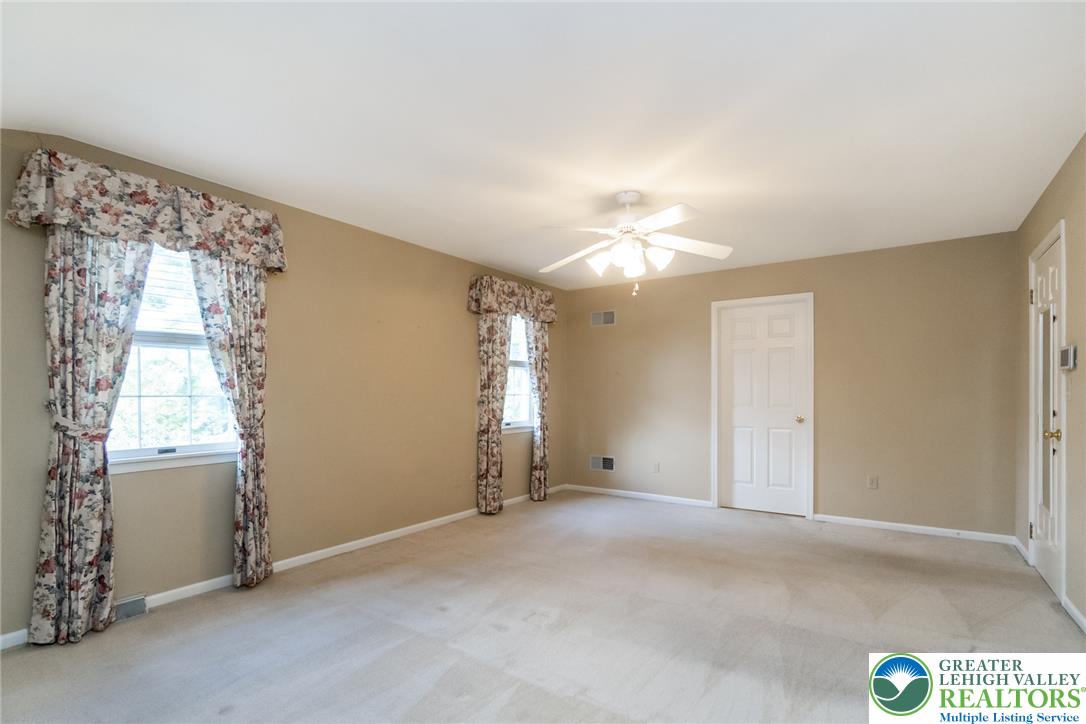919 Hawthorn Road Allentown, PA 18103 - Photo 33 of 56 Gallery Image 33