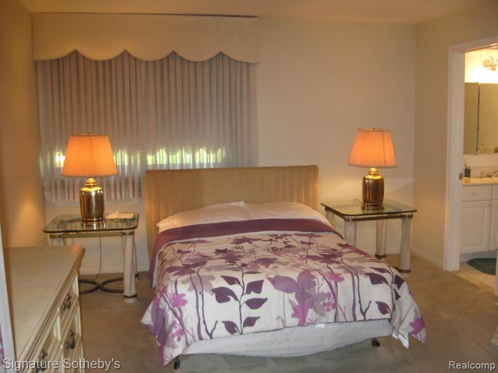 4045 West Maple Road Bloomfield Hills, MI 48301 - Photo 19 of 24