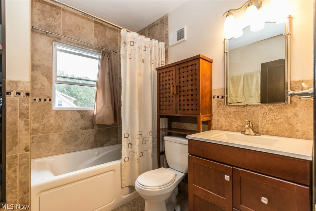 1201 Spring Road Cleveland, OH 44109 - Photo 12 of 21