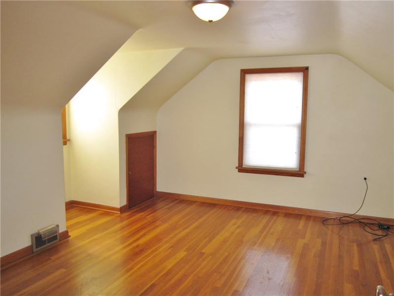 2916 Conway Wallrose Road Economy, PA 15005 - Photo 11 of 17 Bedroom.