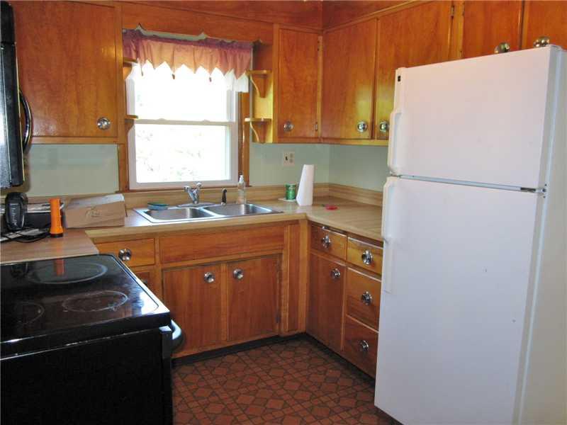 2916 Conway Wallrose Road Economy, PA 15005 - Photo 4 of 17 Kitchen.