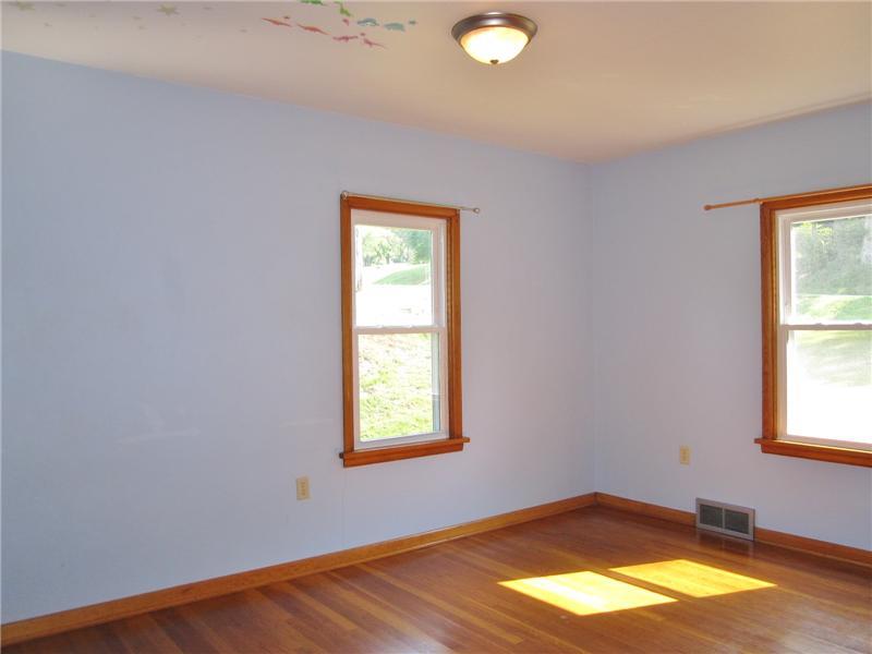 2916 Conway Wallrose Road Economy, PA 15005 - Photo 6 of 17 Bedroom.