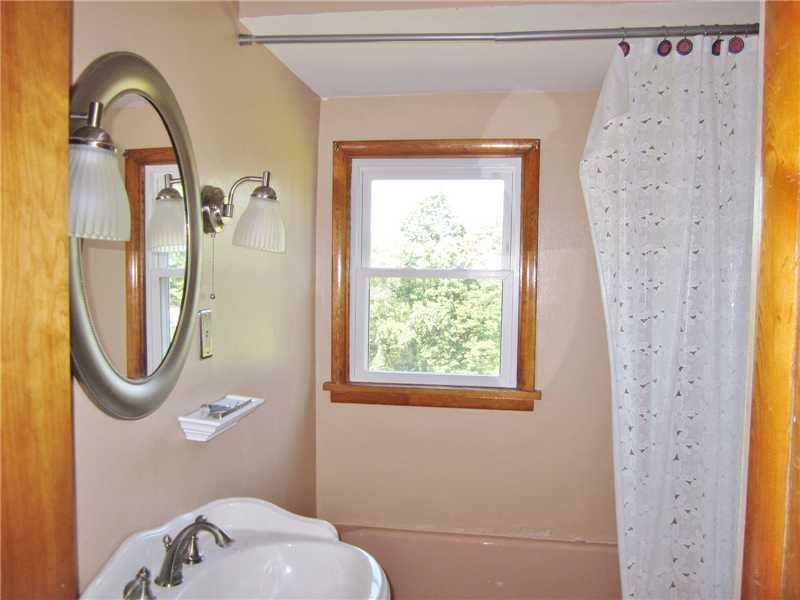 2916 Conway Wallrose Road Economy, PA 15005 - Photo 8 of 17 Full Bath.