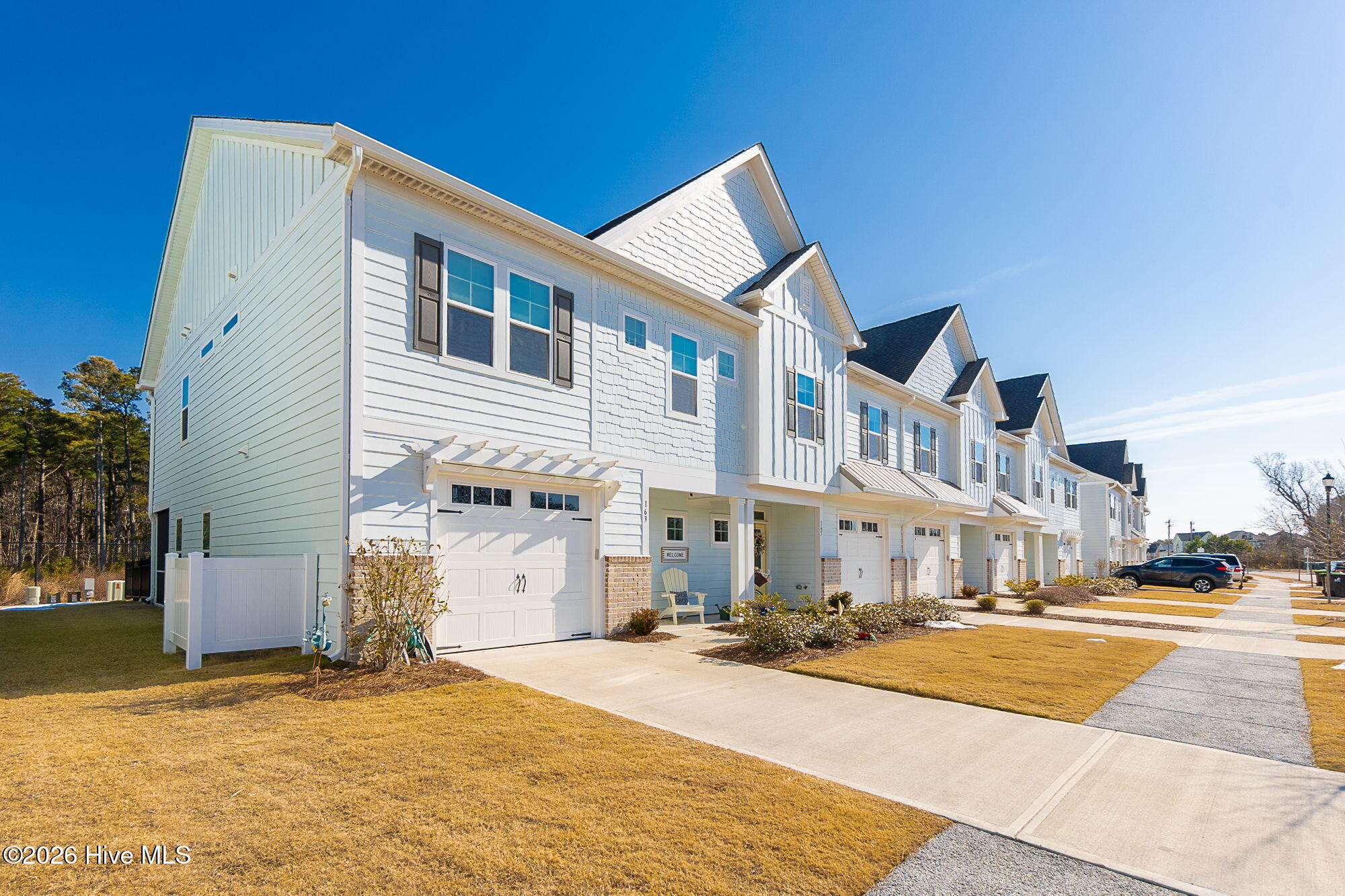 163 Freedom Park Road Beaufort, NC 28516 - Photo 2 of 39 3-web-or-mls-chadwick-visuals-163-freedo