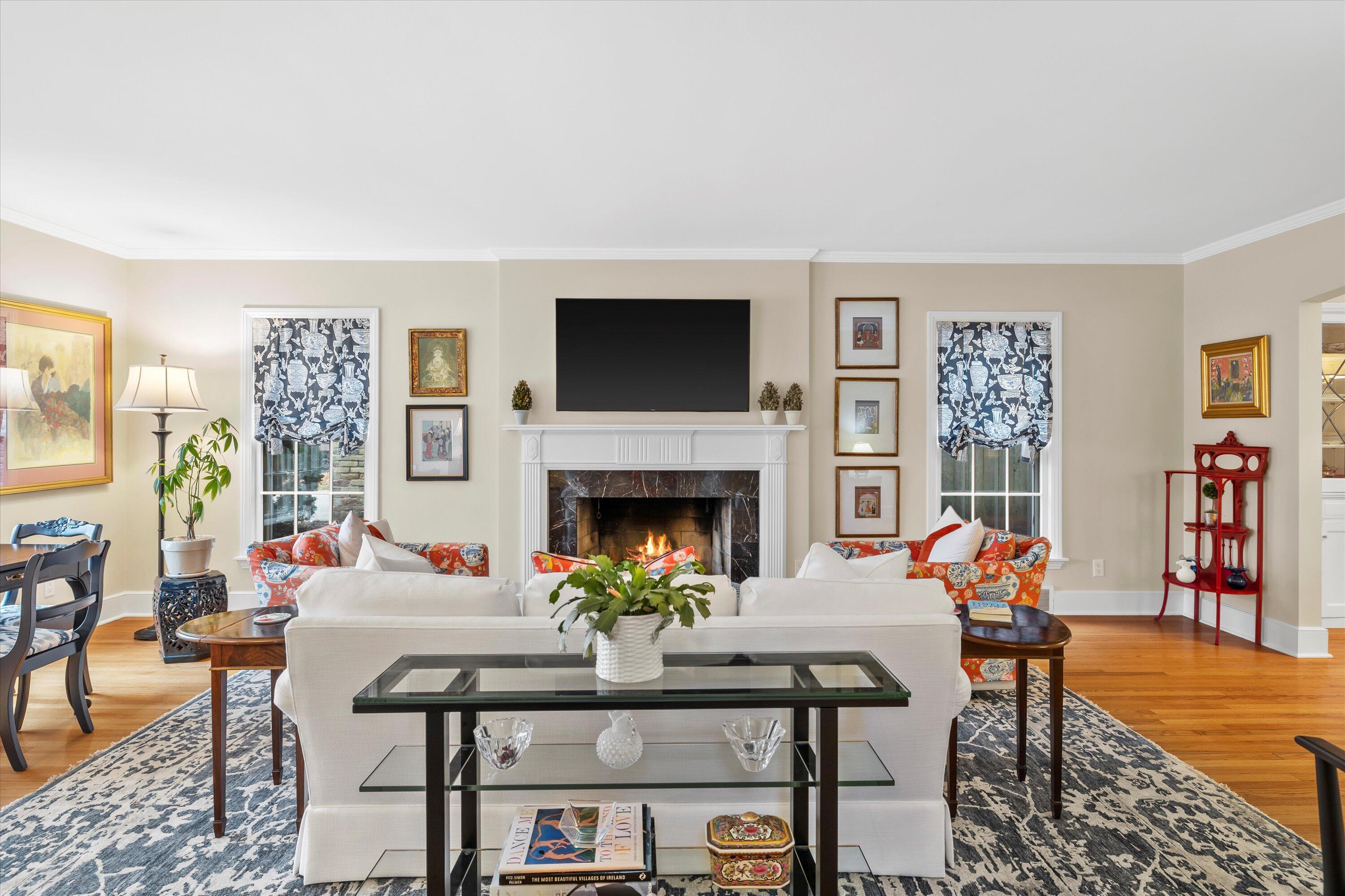 3916 North Ridgefield Cir