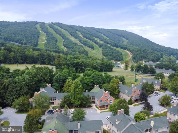 $424,400 | 13865 Trailside Lane, Mercersburg, PA 17236