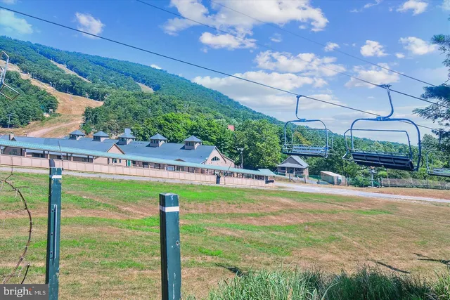 $447,000 | 13865 Trailside Lane, Mercersburg, PA 17236