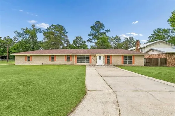 $238,200 | 40124 Annette Drive, Ponchatoula, LA 70454