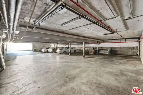 $4,995 | 1031 North Laurel Avenue, Unit 1, West Hollywood, CA 90046