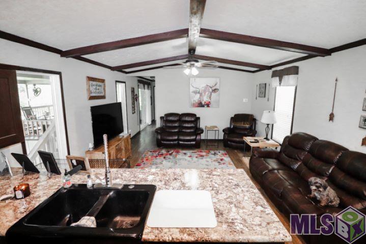 8805 Lockhart Road Denham Springs, LA 70726 - Photo 11 of 18 Gallery Image 11