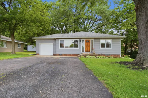 $165,000 | 5414 North University Street, Peoria, IL 61614