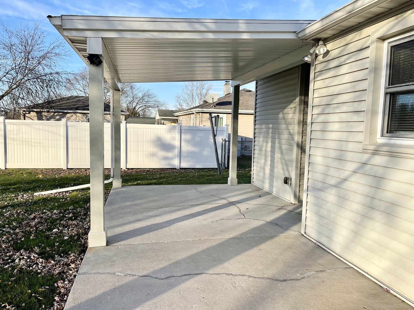 735 3rd Avenue Ottawa, IL 61350 - Photo 16 of 18 a view of entrance door of the house