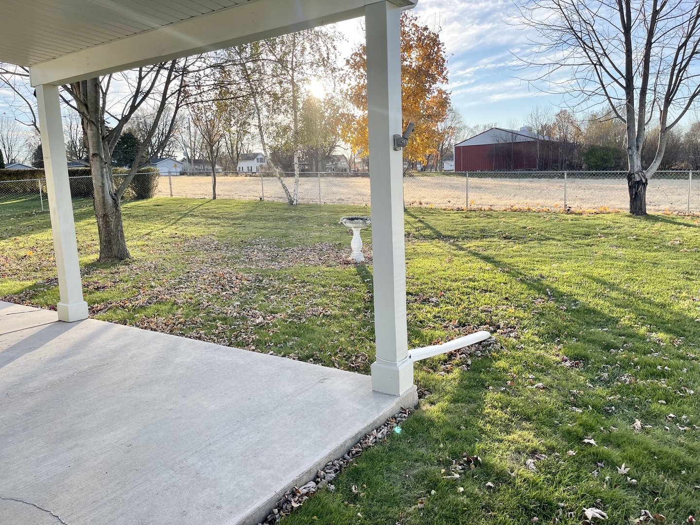 735 3rd Avenue Ottawa, IL 61350 - Photo 17 of 18 a view of a garden with a tree
