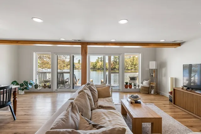 $1,100,000 | 95 Lake Shore Road, Salem, NH 03079