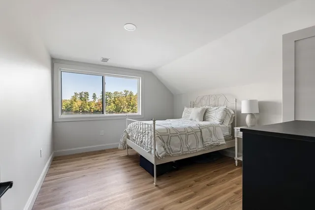 $1,100,000 | 95 Lake Shore Road, Salem, NH 03079