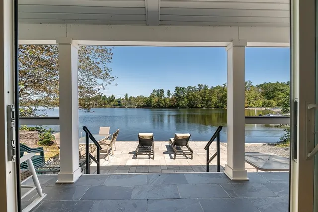 $1,100,000 | 95 Lake Shore Road, Salem, NH 03079