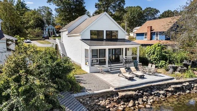 $1,100,000 | 95 Lake Shore Road, Salem, NH 03079