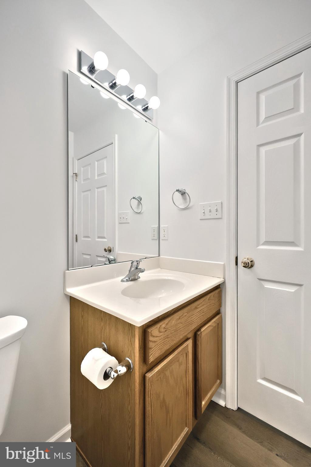 7220 Seneca Ridge Drive York, PA 17403 - Photo 25 of 51 a bathroom with a sink and a mirror