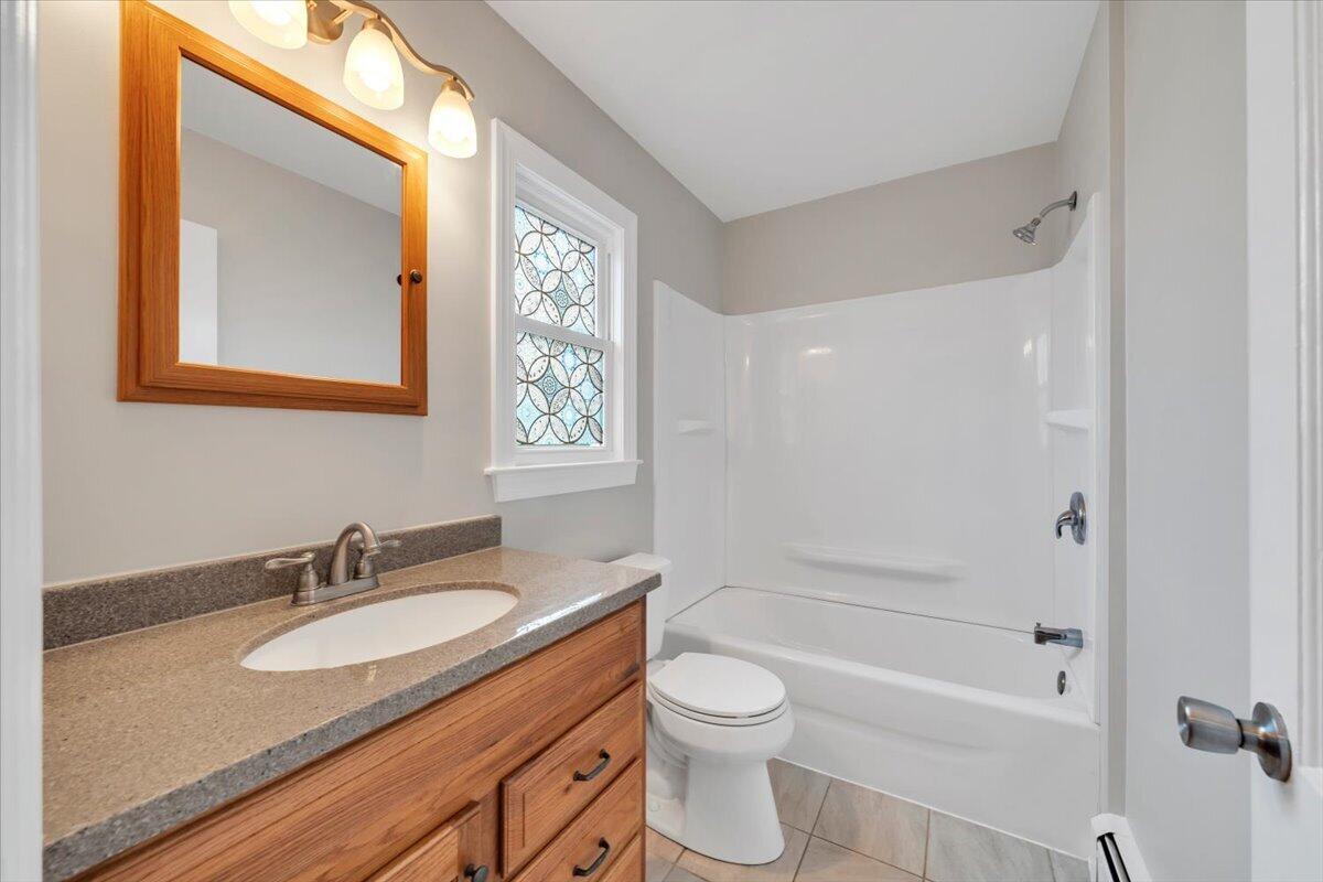 640 Olney Road Vinton, VA 24179 - Photo 38 of 59 40-MIB04243
