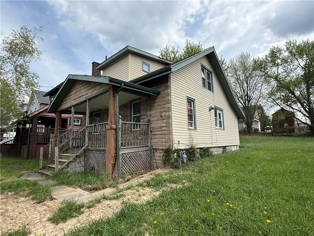 1015 Washington Street Farrell, PA 16121 - Photo 6 of 21