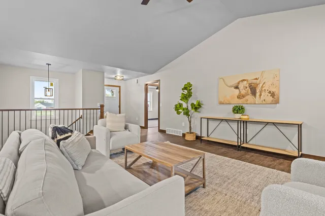 $499,900 | W7043 Otis Drive, Greenville, WI 54942