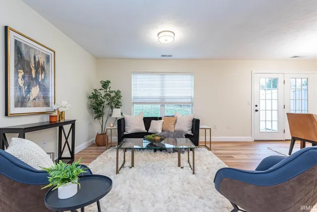 $295,000 | 2081 West Arbor Ridge Way, Bloomington, IN 47403