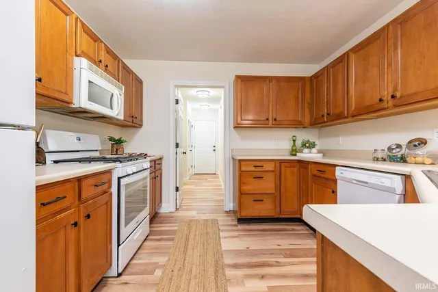 $295,000 | 2081 West Arbor Ridge Way, Bloomington, IN 47403