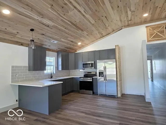 $1,400 | 4214 Old State Road 46, Nashville, IN 47448