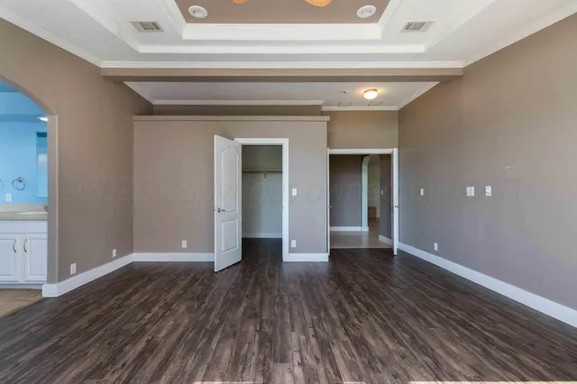 $950,000 | 8040 County Road 2, Mobeetie, TX 79061