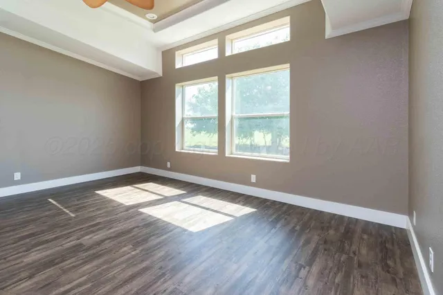 $950,000 | 8040 County Road 2, Mobeetie, TX 79061