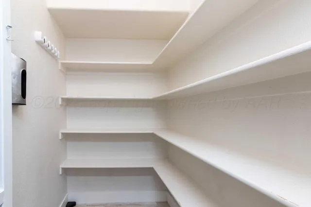 $950,000 | 8040 County Road 2, Mobeetie, TX 79061