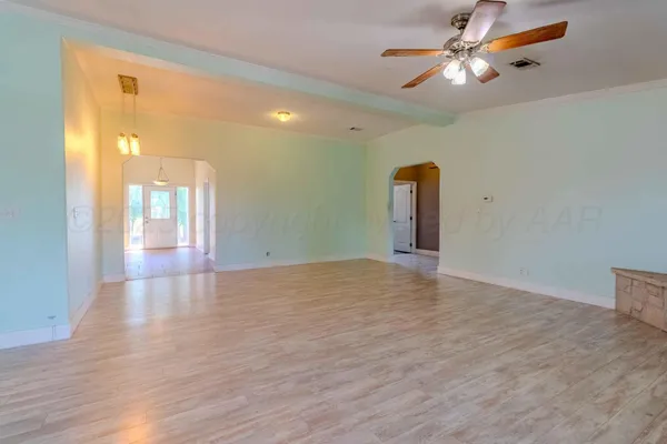 $950,000 | 8040 County Road 2, Mobeetie, TX 79061