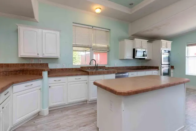 $950,000 | 8040 County Road 2, Mobeetie, TX 79061