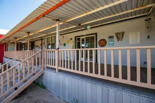 $950,000 | 8040 County Road 2, Mobeetie, TX 79061