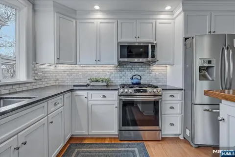 $1,650,000 | 41 Oakwood Avenue, Montclair, NJ 07043