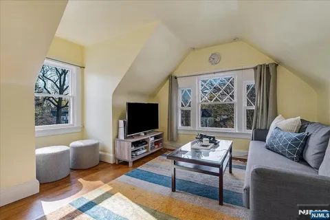 $1,650,000 | 41 Oakwood Avenue, Montclair, NJ 07043