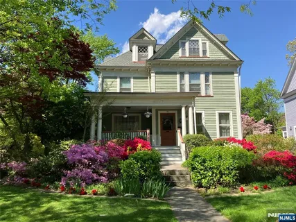 $1,650,000 | 41 Oakwood Avenue, Montclair, NJ 07043