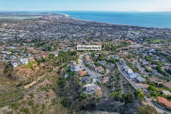 an aerial view of multiple house