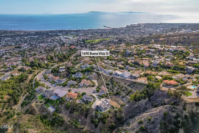 $800,000 | 1690 Buena Vista Street, Ventura, CA 93001