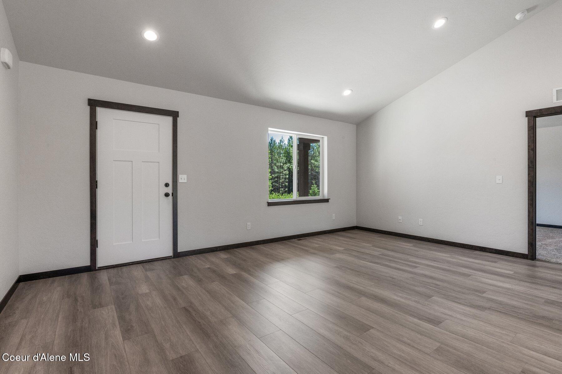 280 Durango Lane Priest River, ID 83856 - Photo 5 of 29 --5.jpg-SMALL
