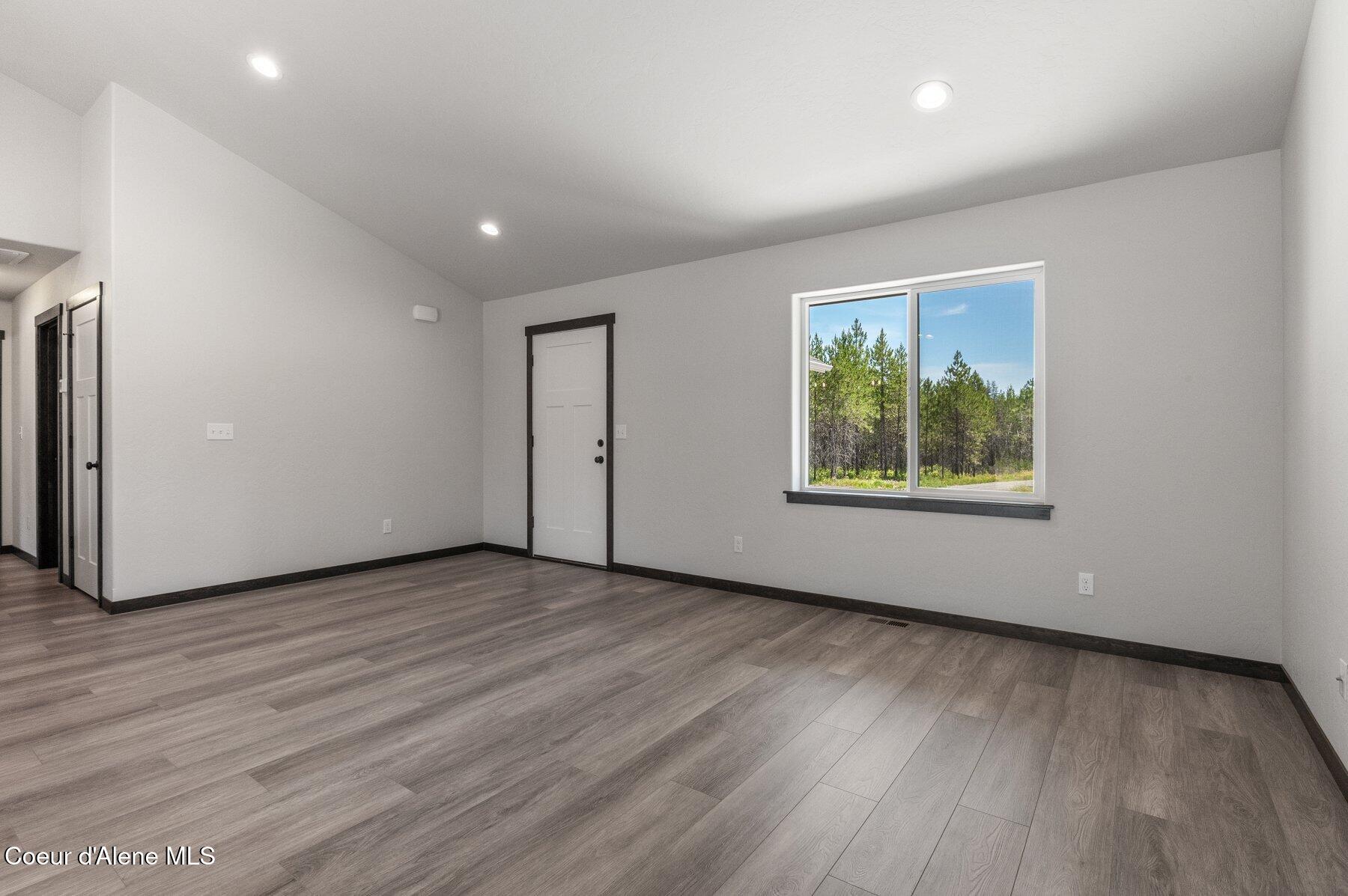 280 Durango Lane Priest River, ID 83856 - Photo 6 of 29 --6.jpg-SMALL