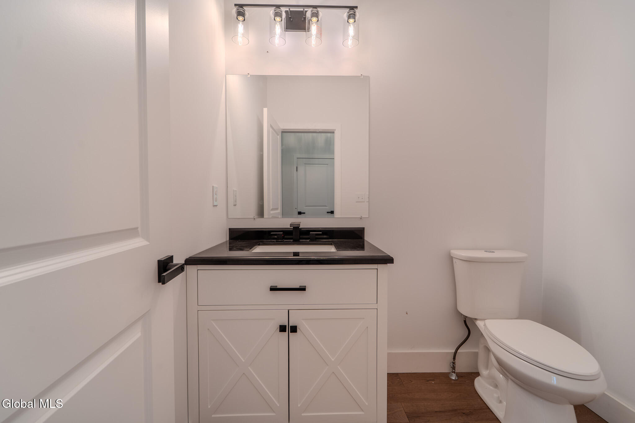 233 Pinewood Avenue Schenectady, NY 12303 - Photo 14 of 50 MIG00808-HDR