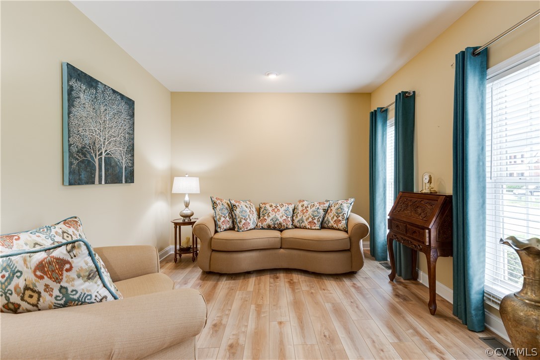 5924 Springmount Road Chesterfield, VA 23832 - Photo 8 of 49 a living room with furniture and a window