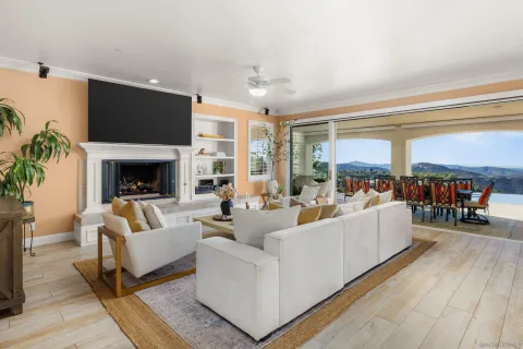 $1,749,000 | 29166 Meadow Glen Way West, Escondido, CA 92026