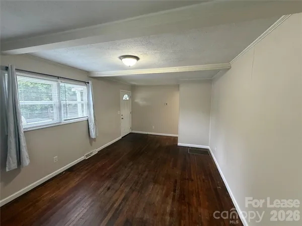 $1,299 | 14 Highland Avenue Southwest, Concord, NC 28027