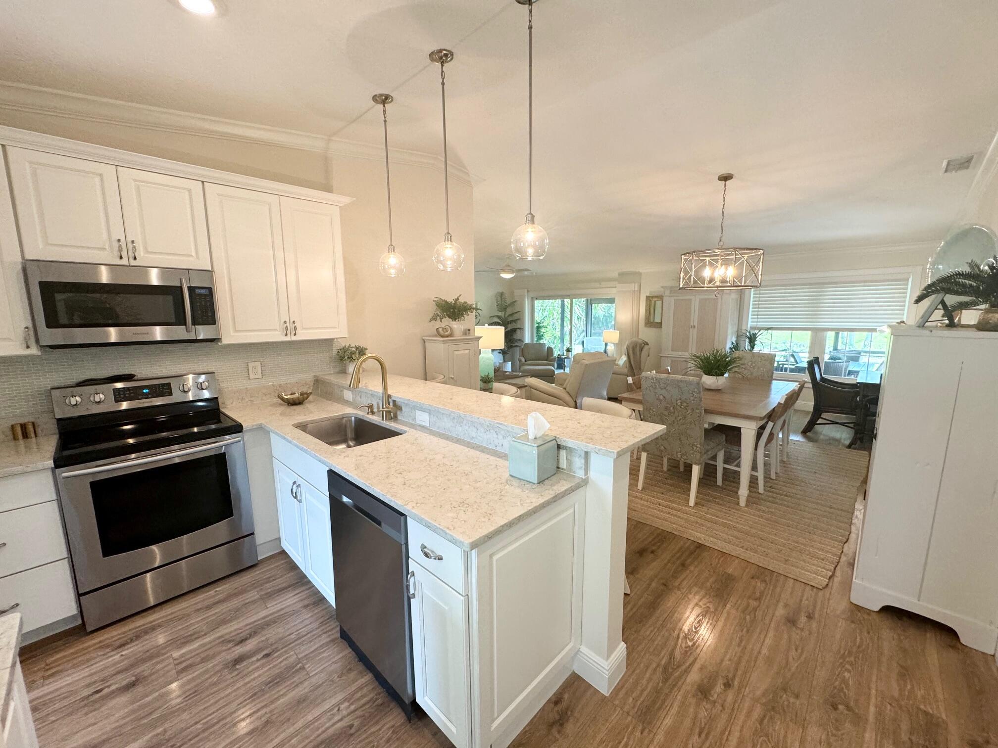 15852 Laurel Oak Circle Delray Beach, FL 33484 - Photo 3 of 42 KITCHEN GREAT ROOM