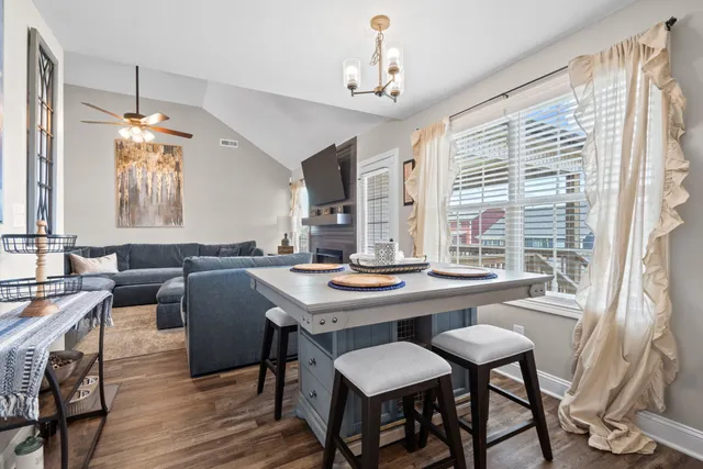 $2,100 | 1049 Whitney Drive, Clarksville, TN 37042