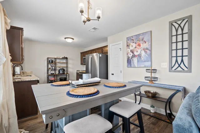 $2,100 | 1049 Whitney Drive, Clarksville, TN 37042